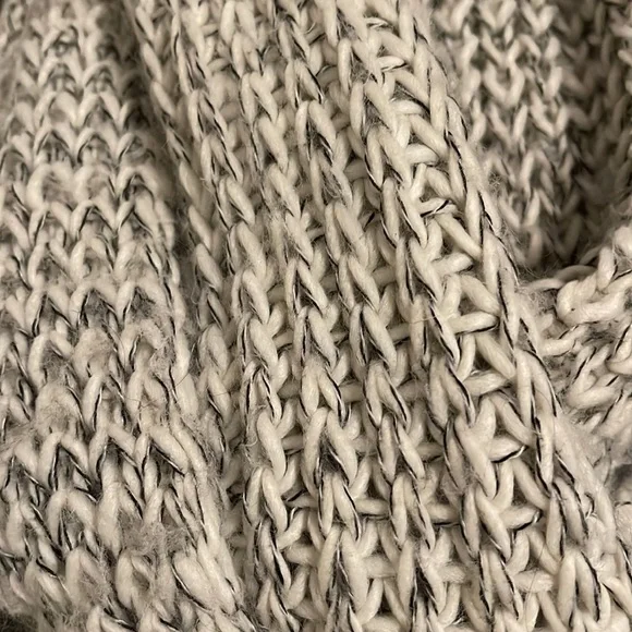 Infinity scarf - Picture 2 of 3